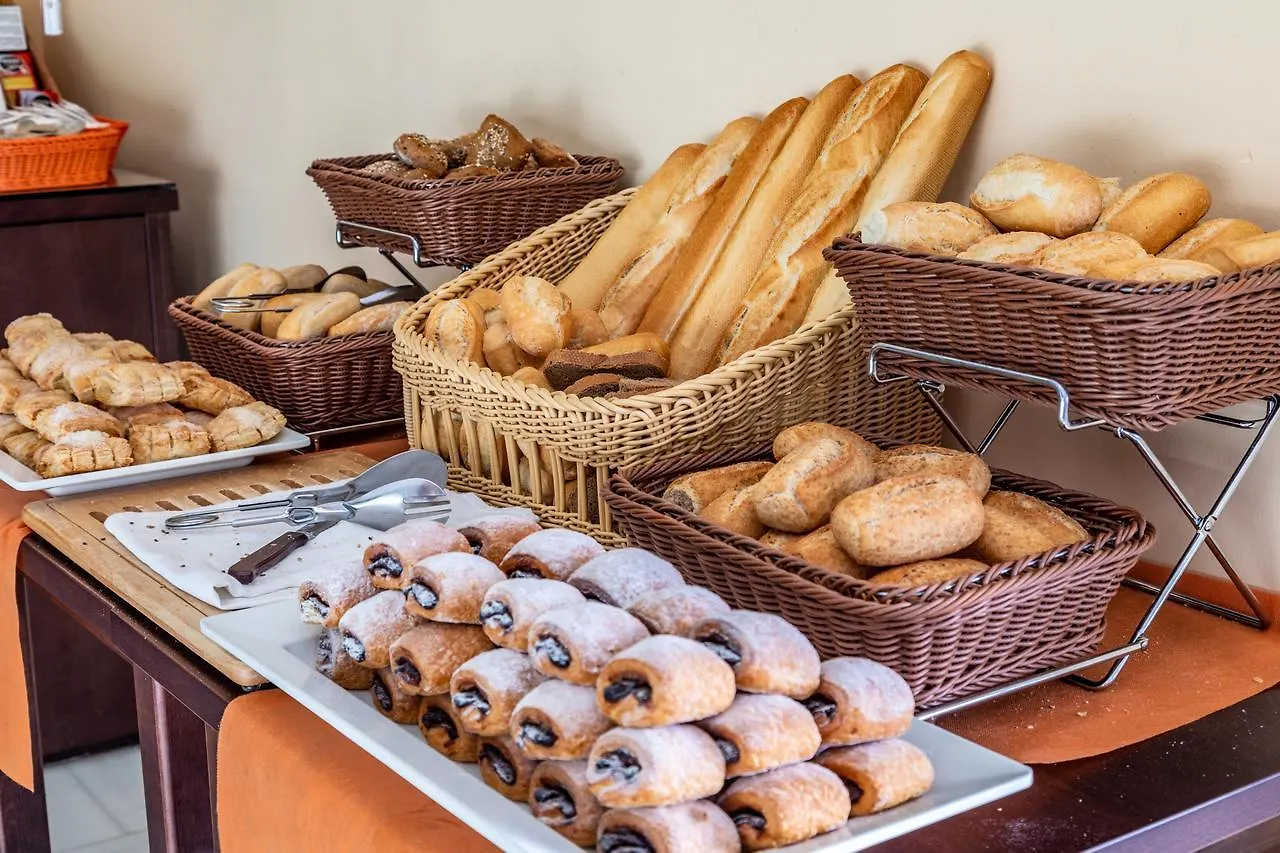 Hotel Illot Suites Cala Ratjada 4*,  Spanyolország