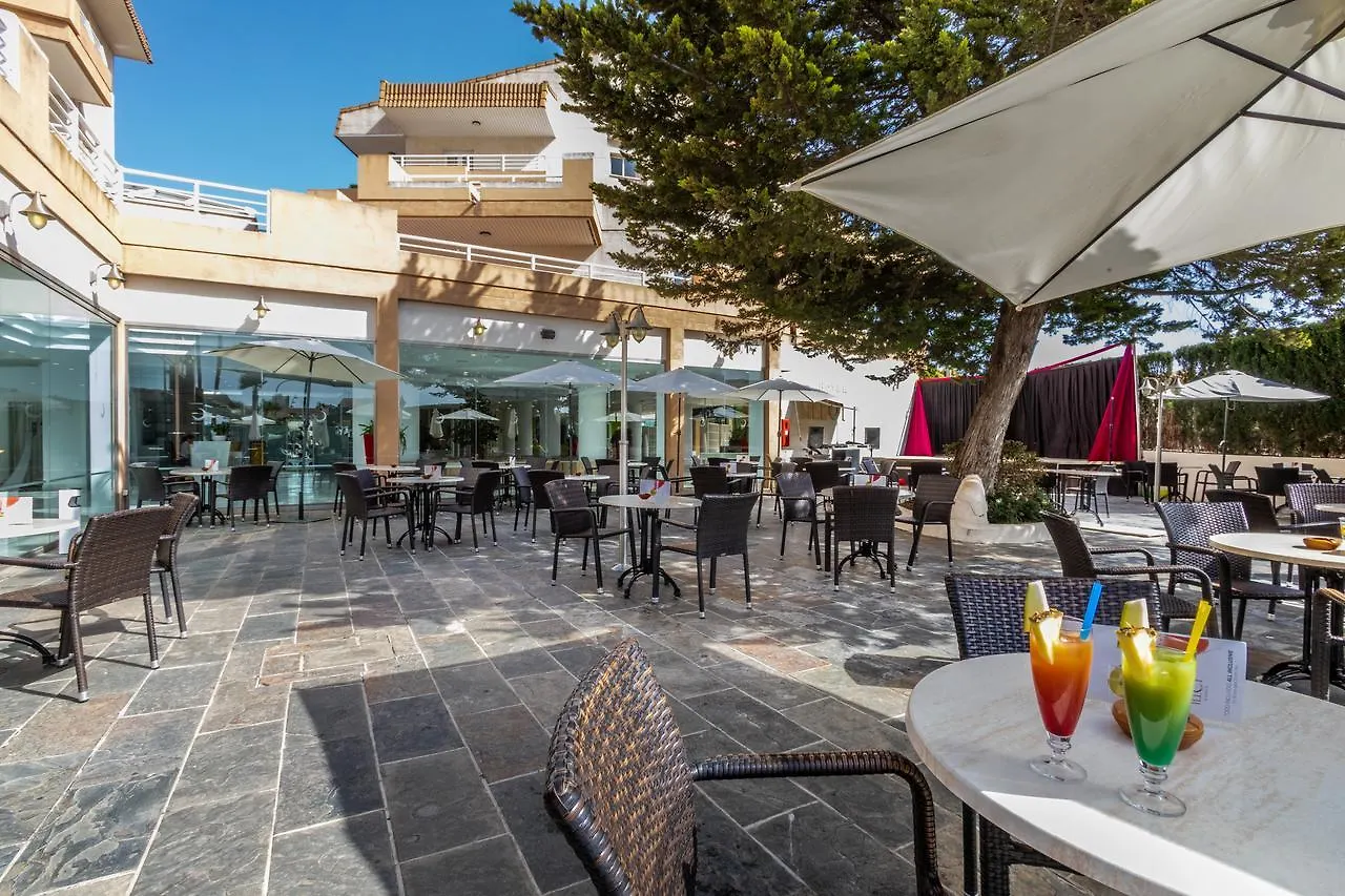 Hotel Illot Suites Cala Ratjada  España