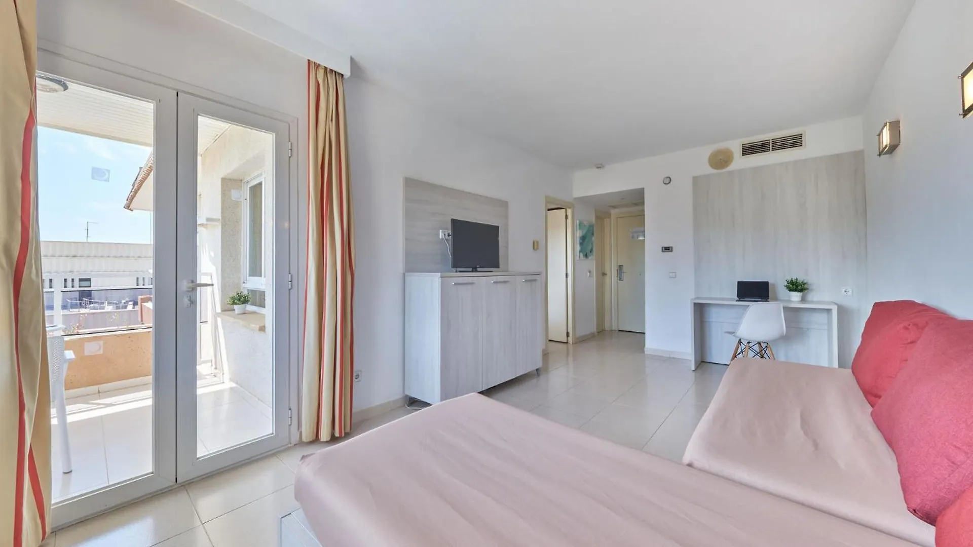 Hotel Illot Suites Cala Ratjada